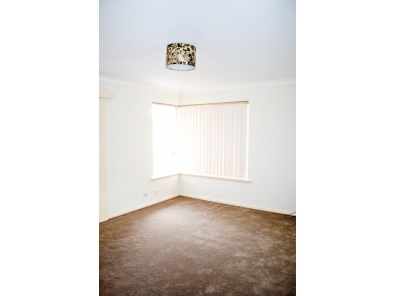 1 Carlton Place, Swan View WA 6056