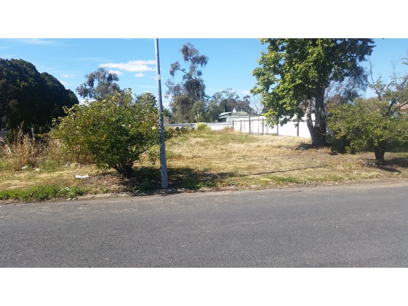 14 Florence Street, Moree NSW 2400