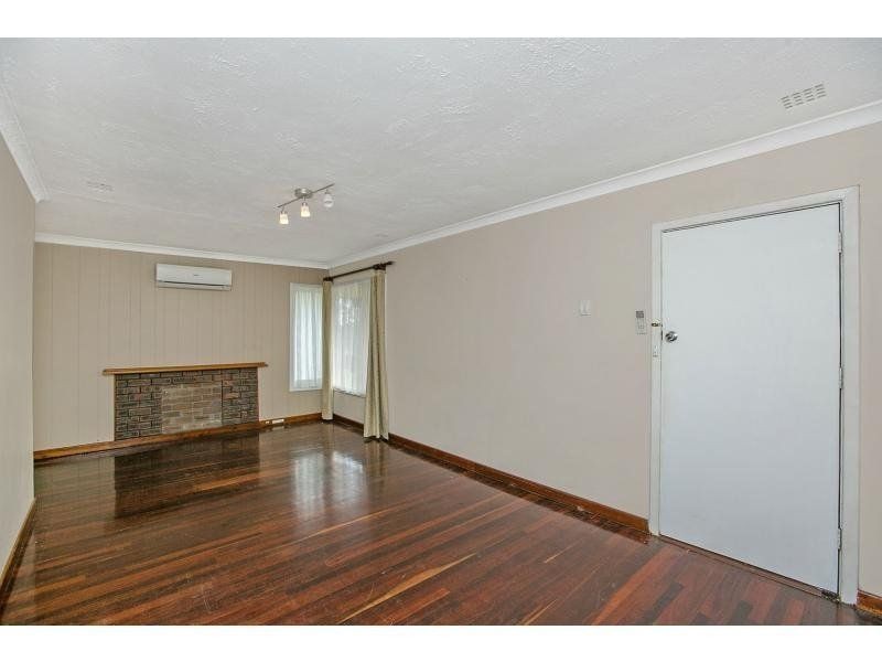 22 Keeley Way, Girrawheen WA 6064