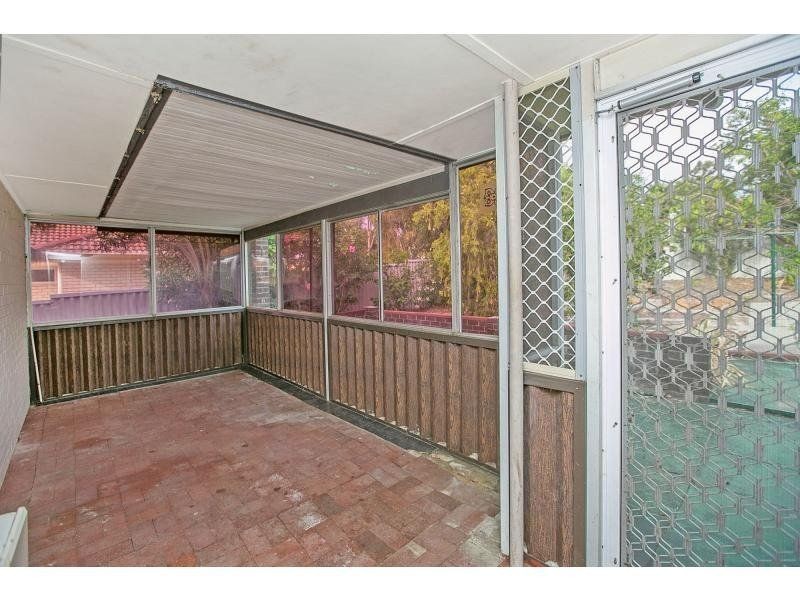 22 Keeley Way, Girrawheen WA 6064