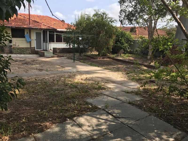 22 Keeley Way, Girrawheen WA 6064