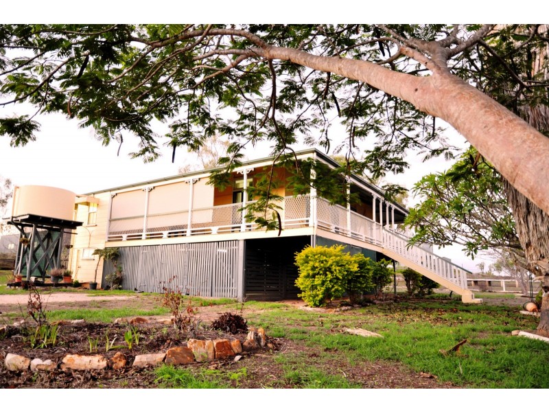 39 Cordelia Street, Gayndah QLD 4625