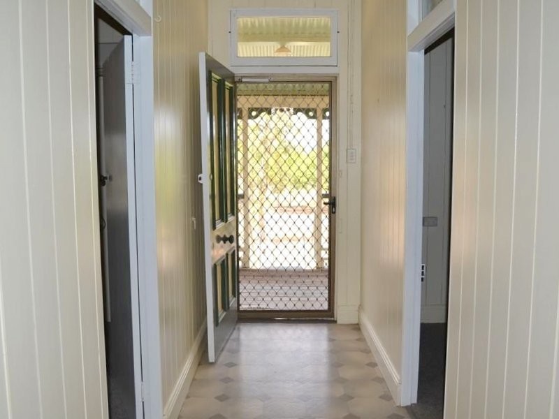 39 Cordelia Street, Gayndah QLD 4625