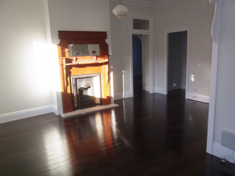 166 Lawes St, East Maitland NSW 2323