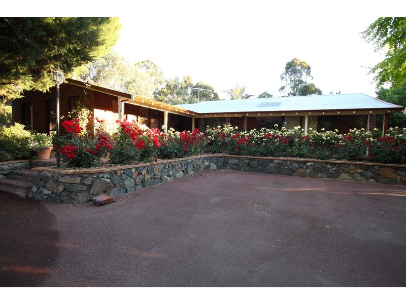 16 Tobin Street, Mount Helena WA 6082