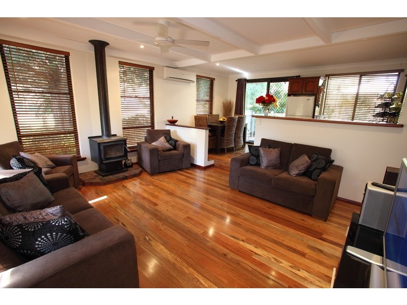 16 Tobin Street, Mount Helena WA 6082