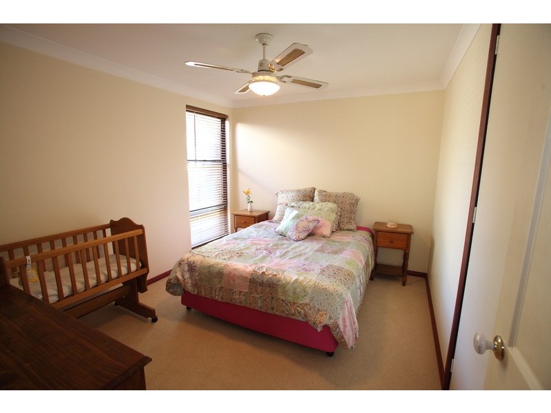 16 Tobin Street, Mount Helena WA 6082