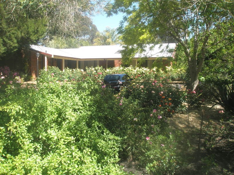 16 Tobin Street, Mount Helena WA 6082