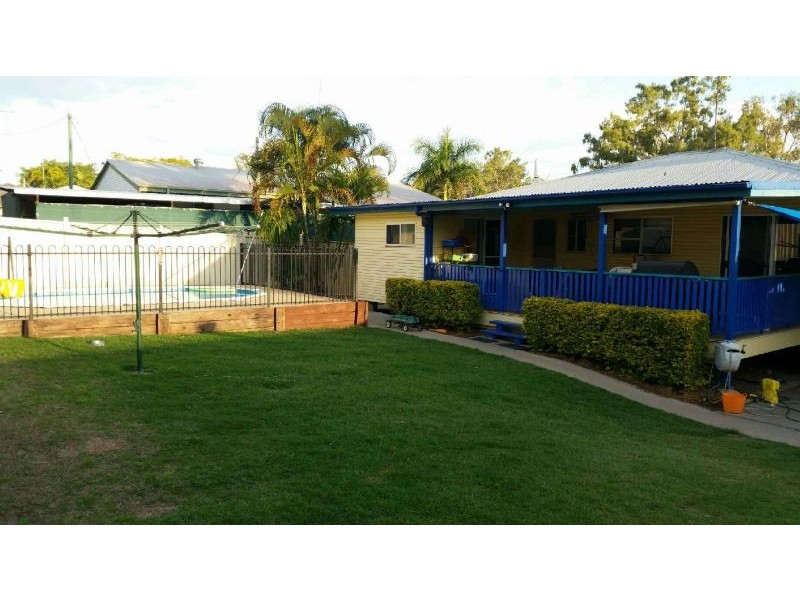 6 Rogers Street, Moura QLD 4718