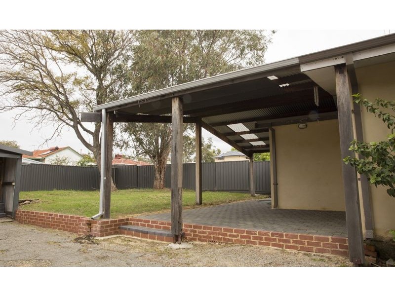 16 Juliet Road, Coolbellup WA 6163