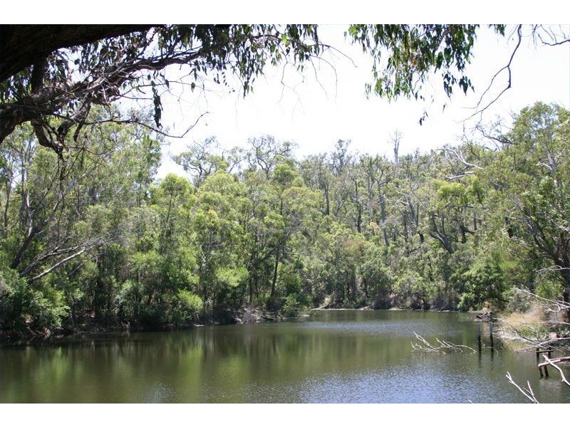 1 Nyamup Rd, Dingup WA 6258