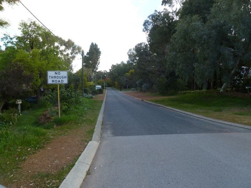 28 Wheelwright Road, Lesmurdie WA 6076