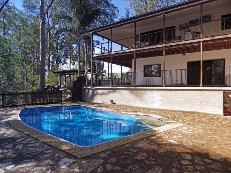 214 Bielby Rd, Kenmore Hills QLD 4069
