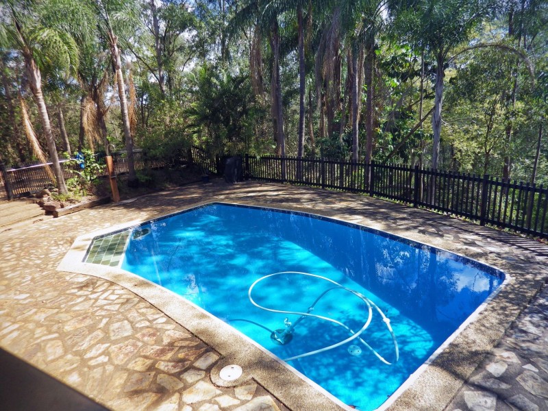214 Bielby Rd, Kenmore Hills QLD 4069