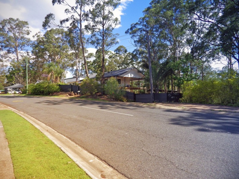 214 Bielby Rd, Kenmore Hills QLD 4069