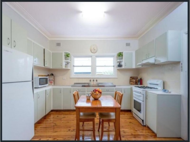 47 Albert Street, Corrimal NSW 2518