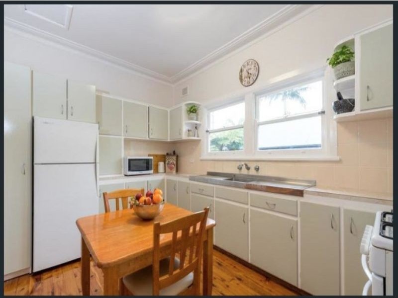 47 Albert Street, Corrimal NSW 2518