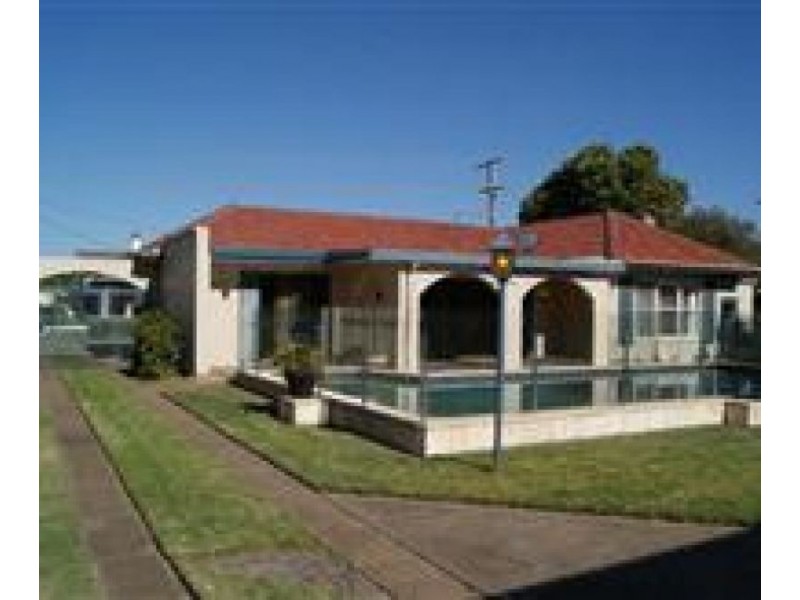 4 Hunter St, Singleton NSW 2330