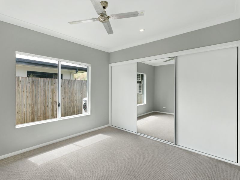 1-3 Lowther close, Redlynch QLD 4870