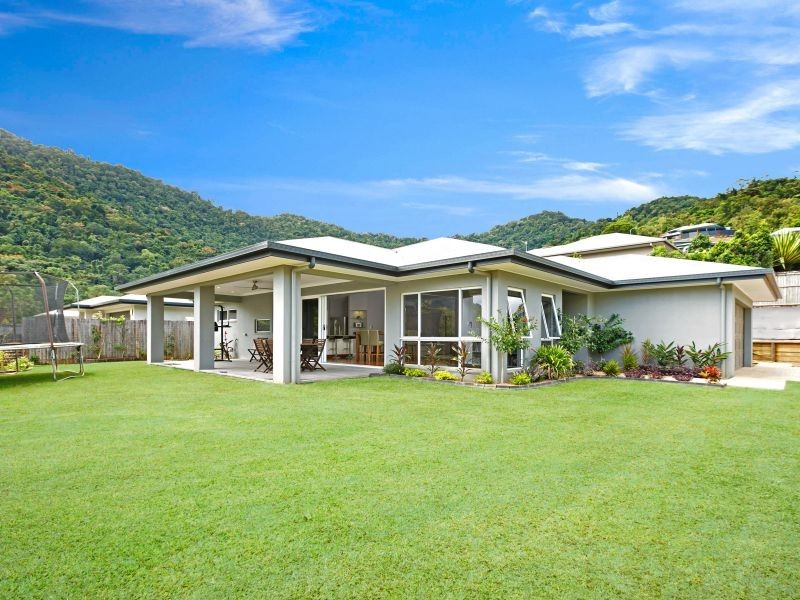 1-3 Lowther close, Redlynch QLD 4870