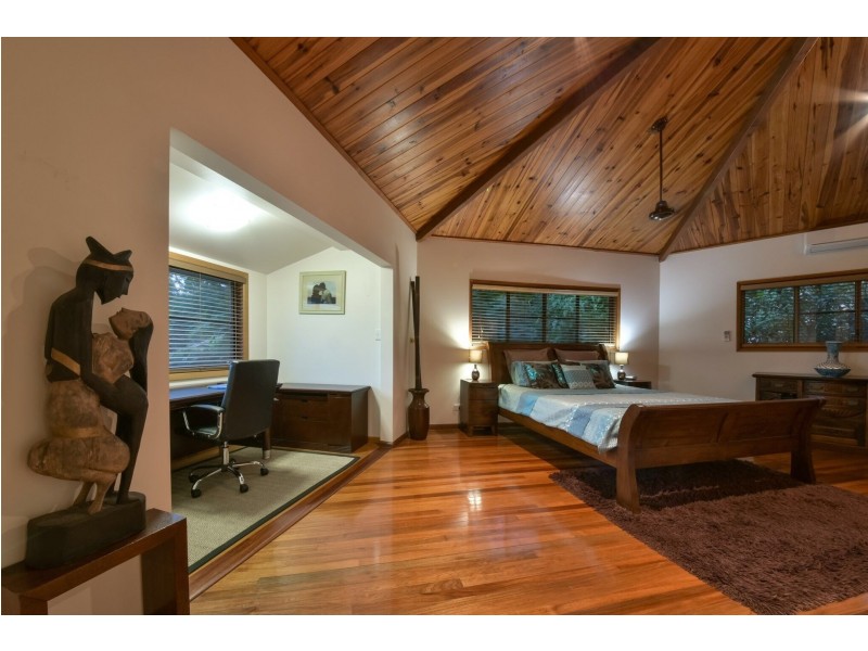 7 Jones Rd, Cannonvale QLD 4802