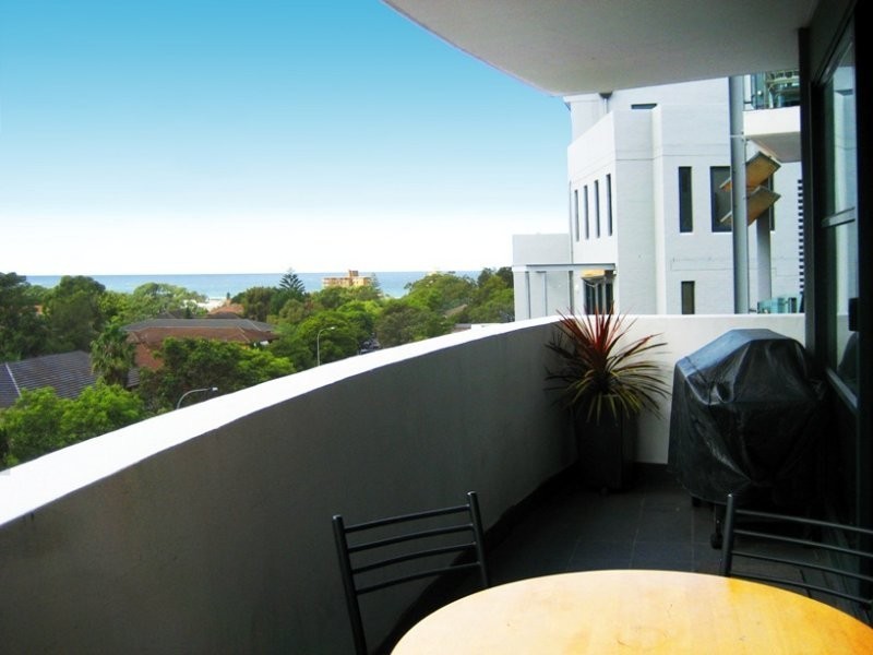 1085/1-5 deewhy parade, Dee Why NSW 2099