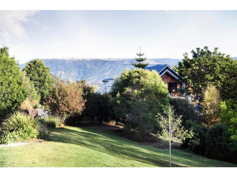 1-3 WATTLE COURT, Beechmont QLD 4211