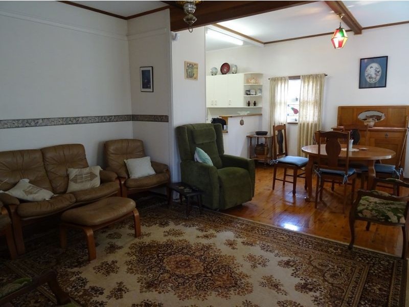 36 Fourth Avenue, Harristown QLD 4350