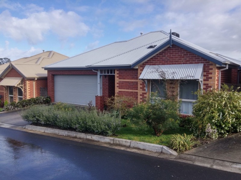 15/83-87 Maroondah Hwy, Healesville VIC 3777