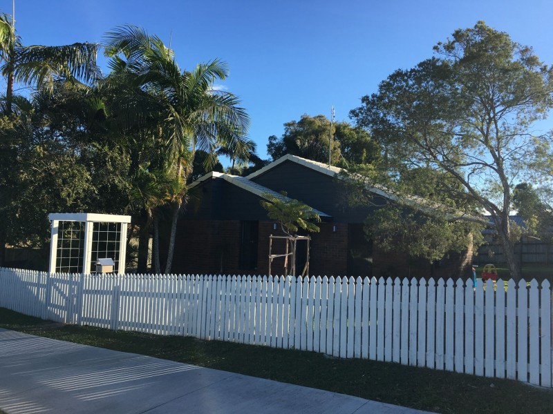 6 Chantilly Cres, Beerwah QLD 4519