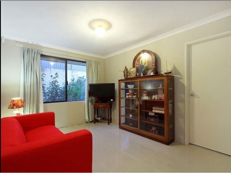 15 Wistful Parade, Aveley WA 6069