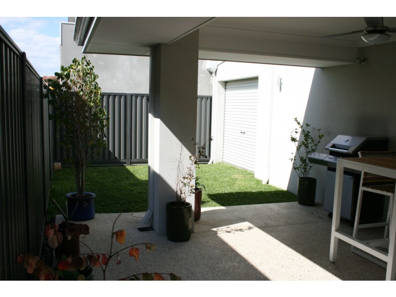 2 Frinton Street, Bayswater WA 6053