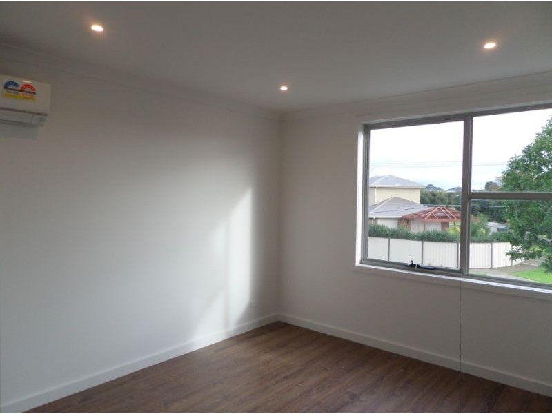 1/87 Hargreaves Crs, Braybrook VIC 3019