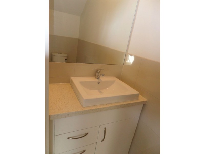 1/87 Hargreaves Crs, Braybrook VIC 3019