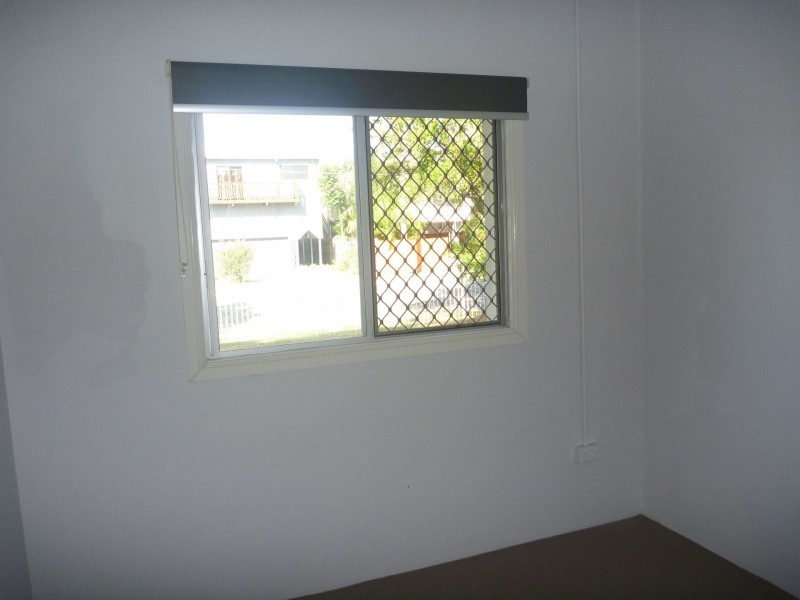 2/4 MacIntosh Street, Auchenflower QLD 4066