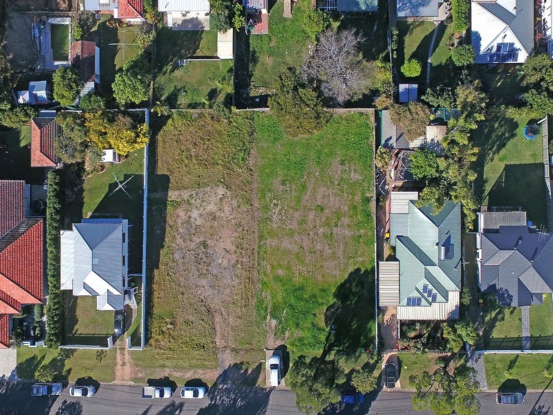 7 First Street, Camp Hill QLD 4152