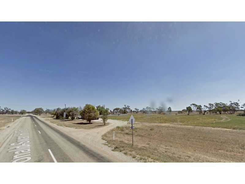 9 Main st, Lalbert VIC 3542