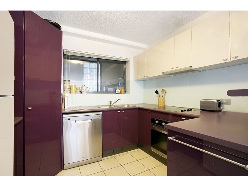 23/7 Landsborough Terrace, Toowong QLD 4066