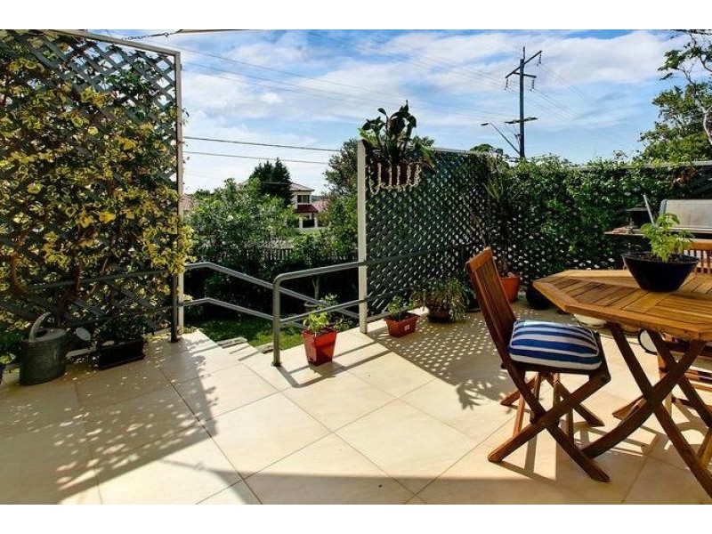 93 Warringah Rd, Narraweena NSW 2099