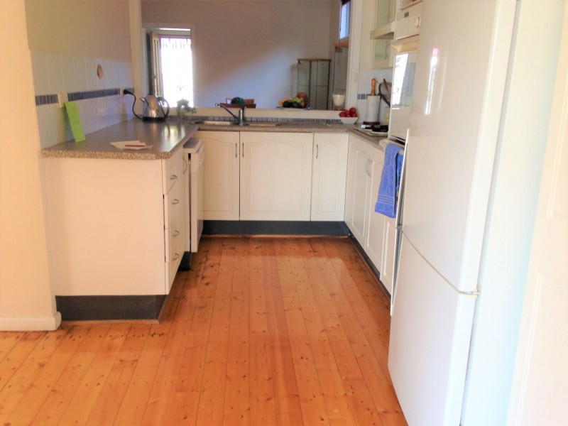 93 Warringah Rd, Narraweena NSW 2099