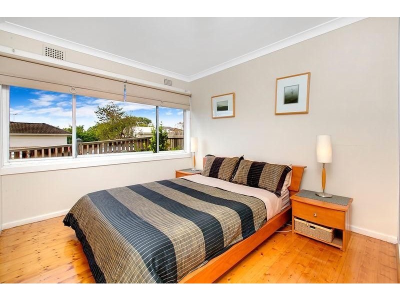 93 Warringah Rd, Narraweena NSW 2099