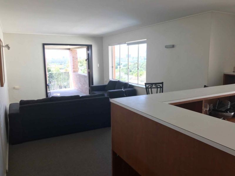 2/11 Bearsden Avenue, Newmarket QLD 4051