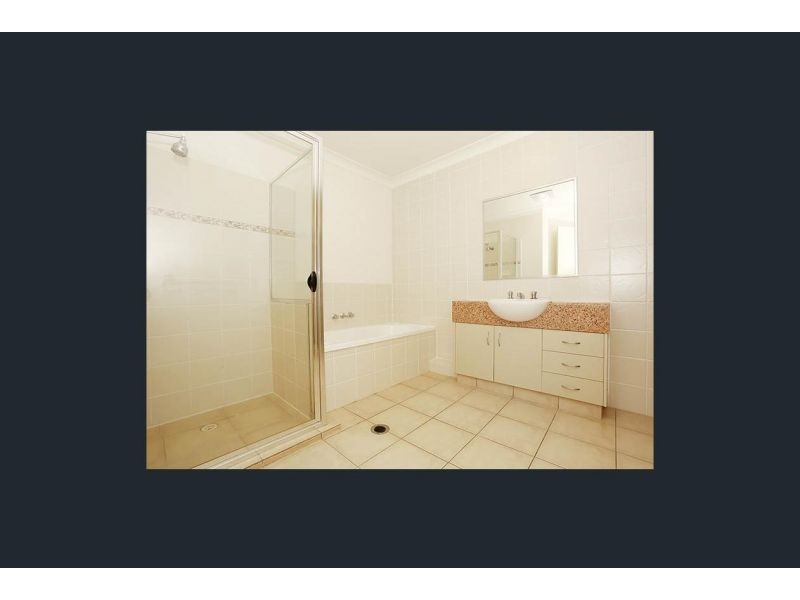 10/12 Collins St, Brassall QLD 4305