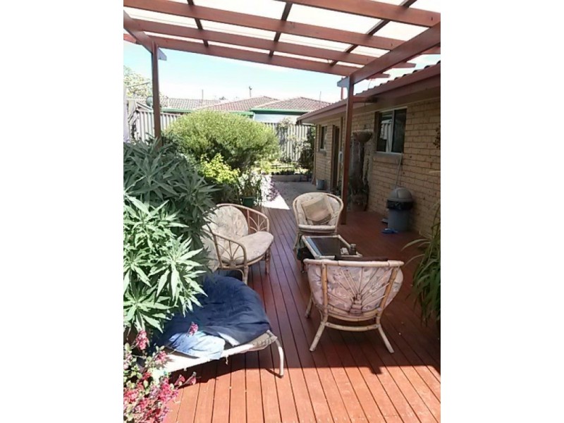 4 Falcon Avenue, Hallett Cove SA 5158