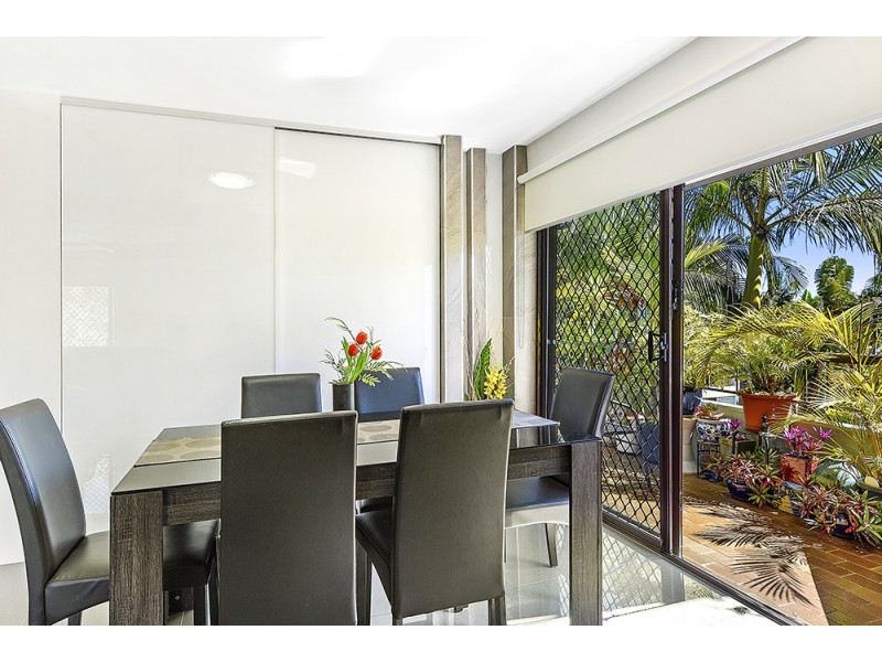 13/22 Second Avenue, Broadbeach QLD 4218