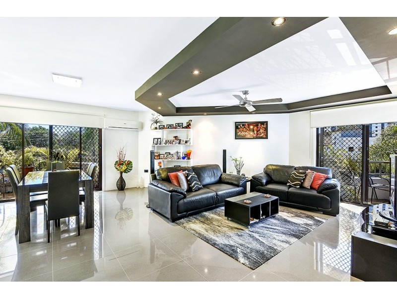 13/22 Second Avenue, Broadbeach QLD 4218
