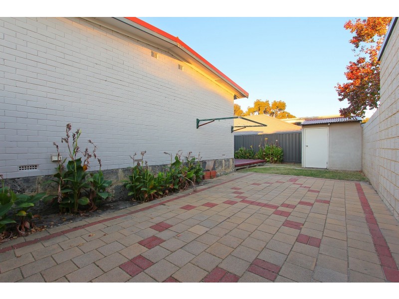 72 Epsom Ave, Belmont WA 6104