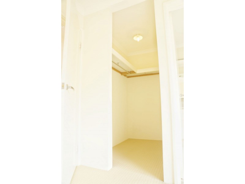 2A Dulverson Place, South Lake WA 6164