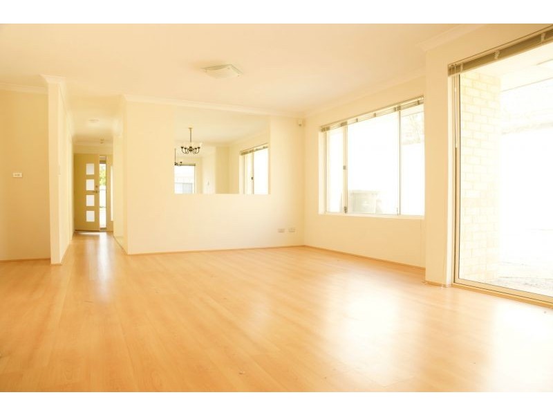 2A Dulverson Place, South Lake WA 6164