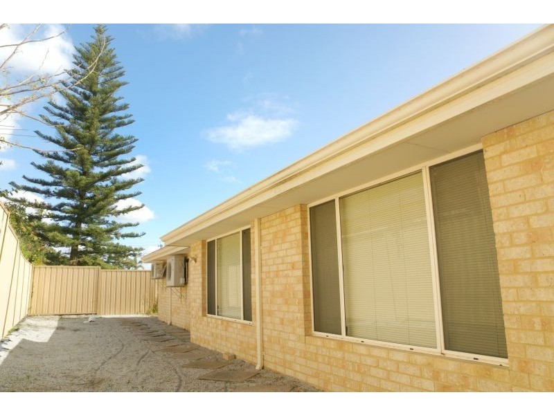 2A Dulverson Place, South Lake WA 6164